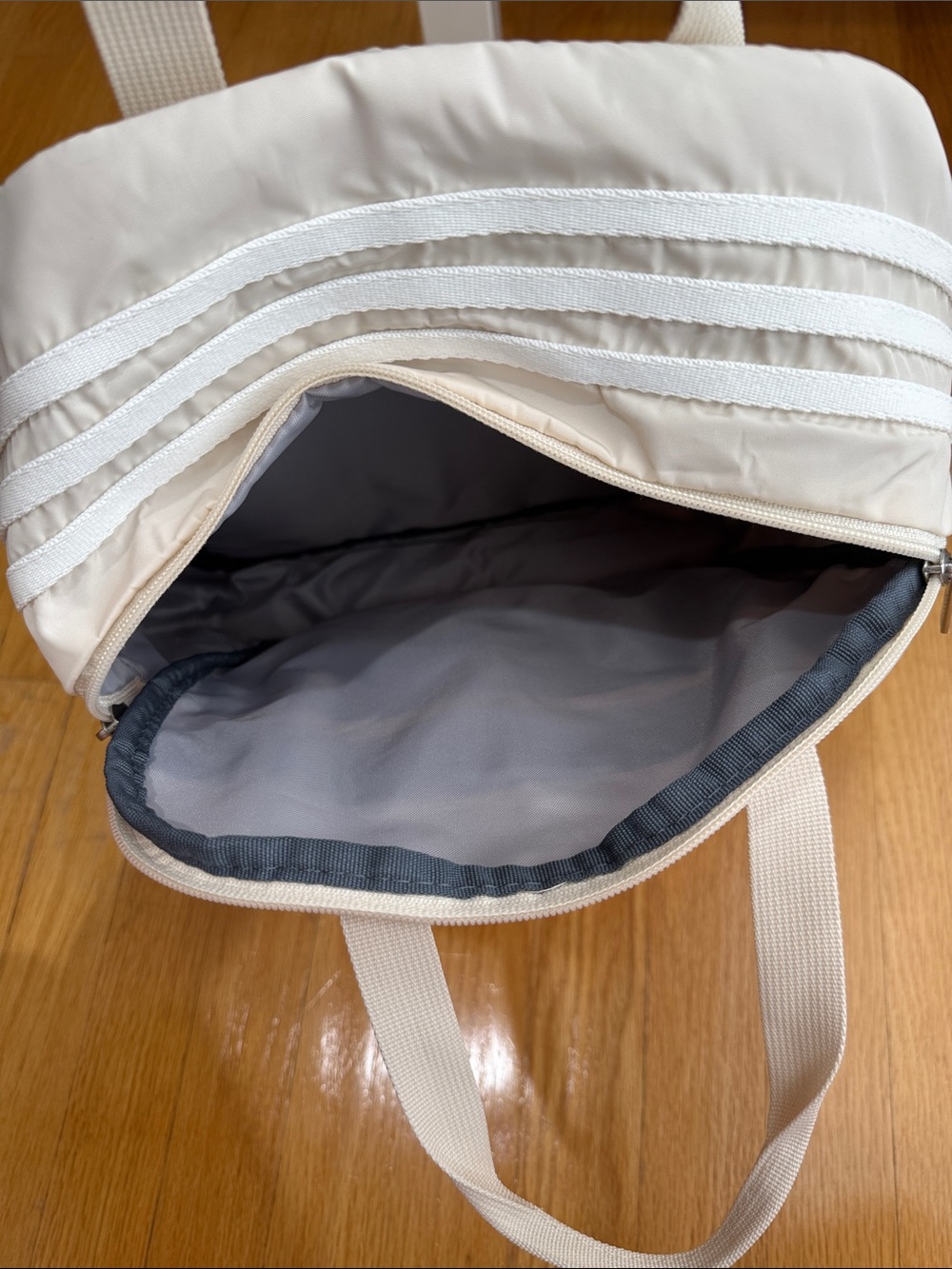 Adidas Cream Everyday Backpack Tote - Lightweight Women’s Bag - Picture 3 of 4